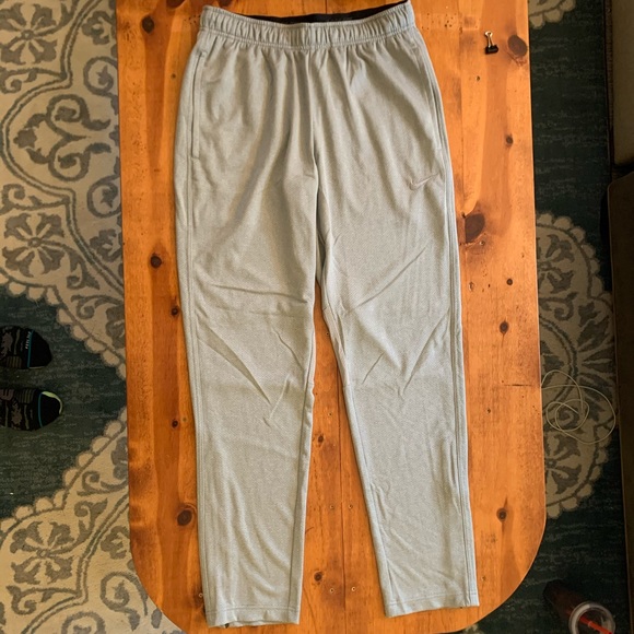 Nike dri-fit sweatpants - Picture 1 of 8